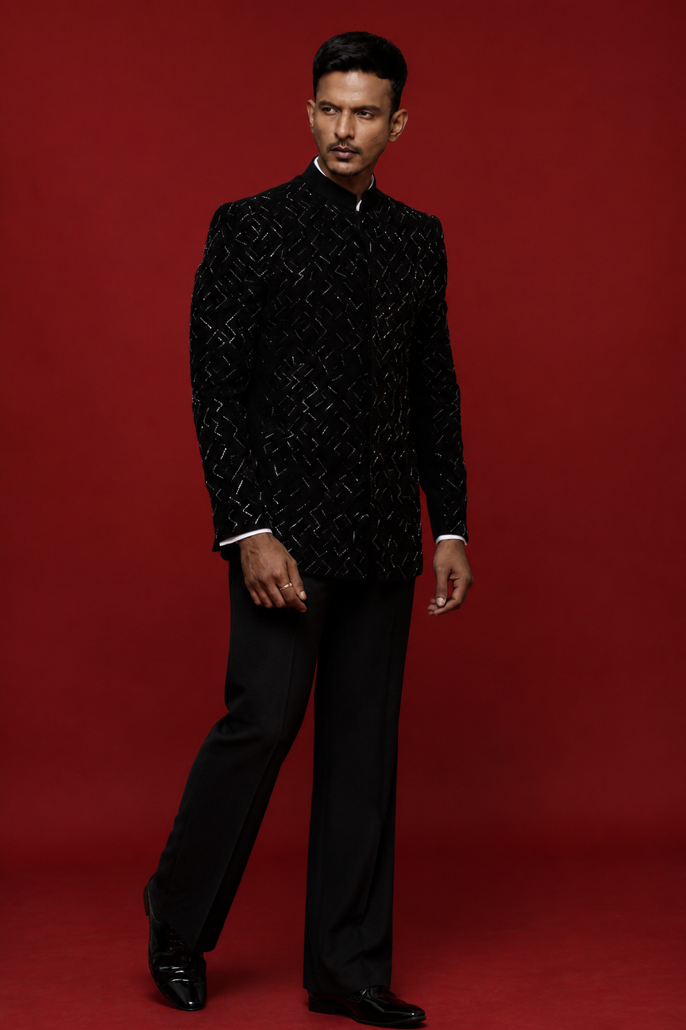 Black Embroidered Jodhpuri Set