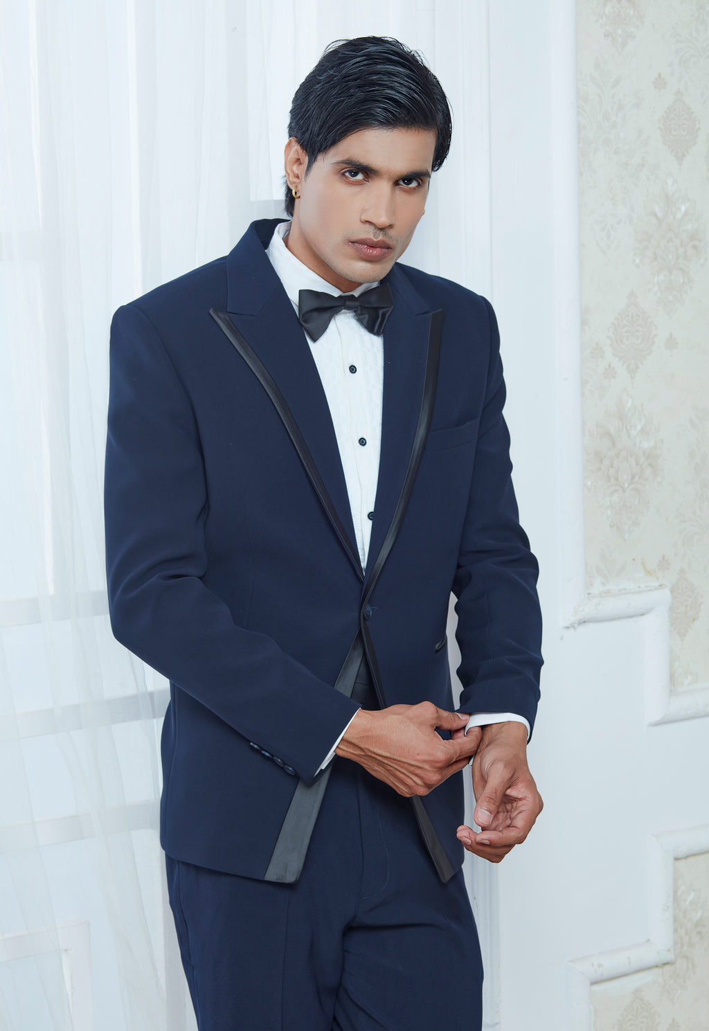 Blue Tuxedo Set With Satin Pipin