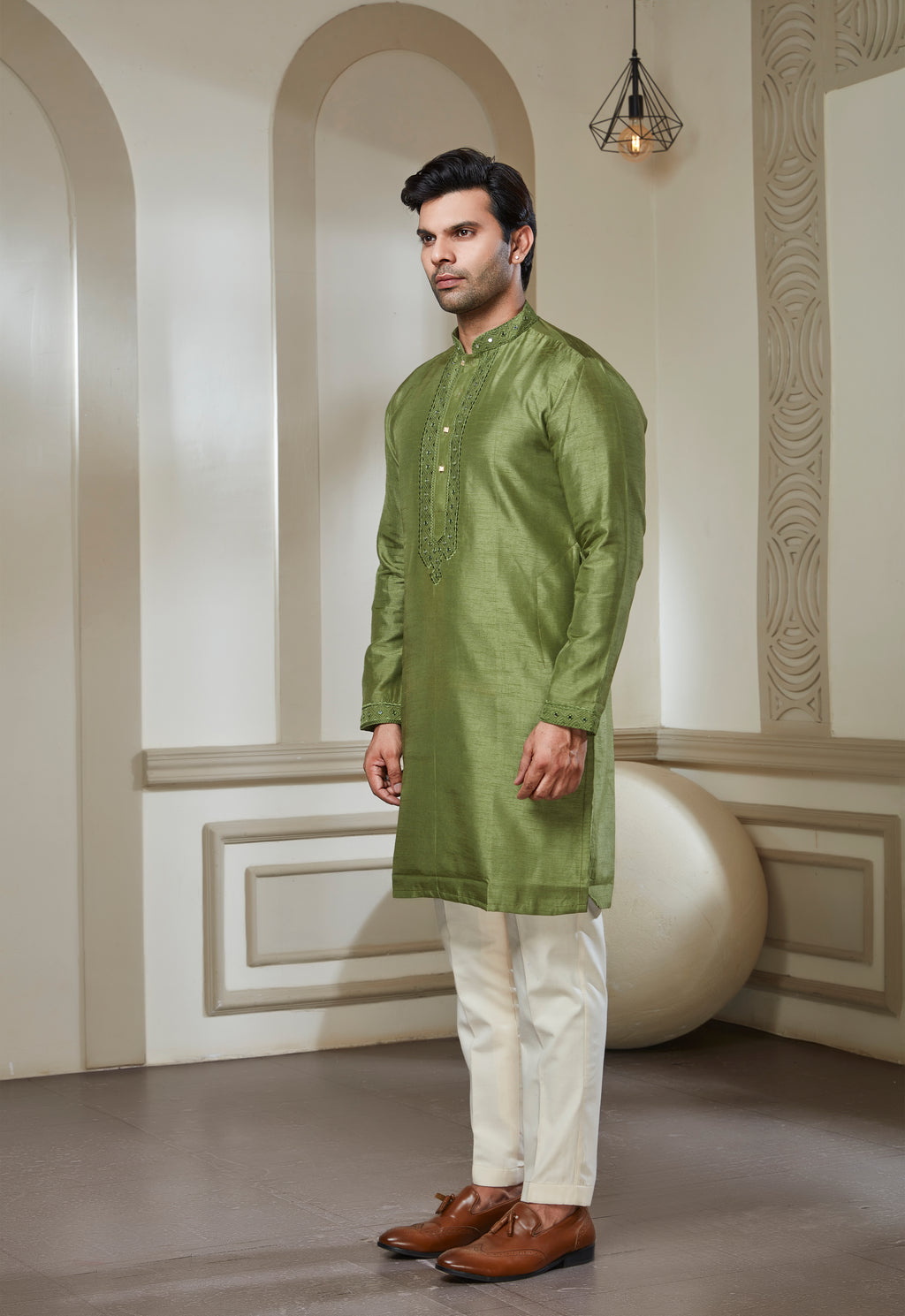 Embroidered Kurta And Pant Set