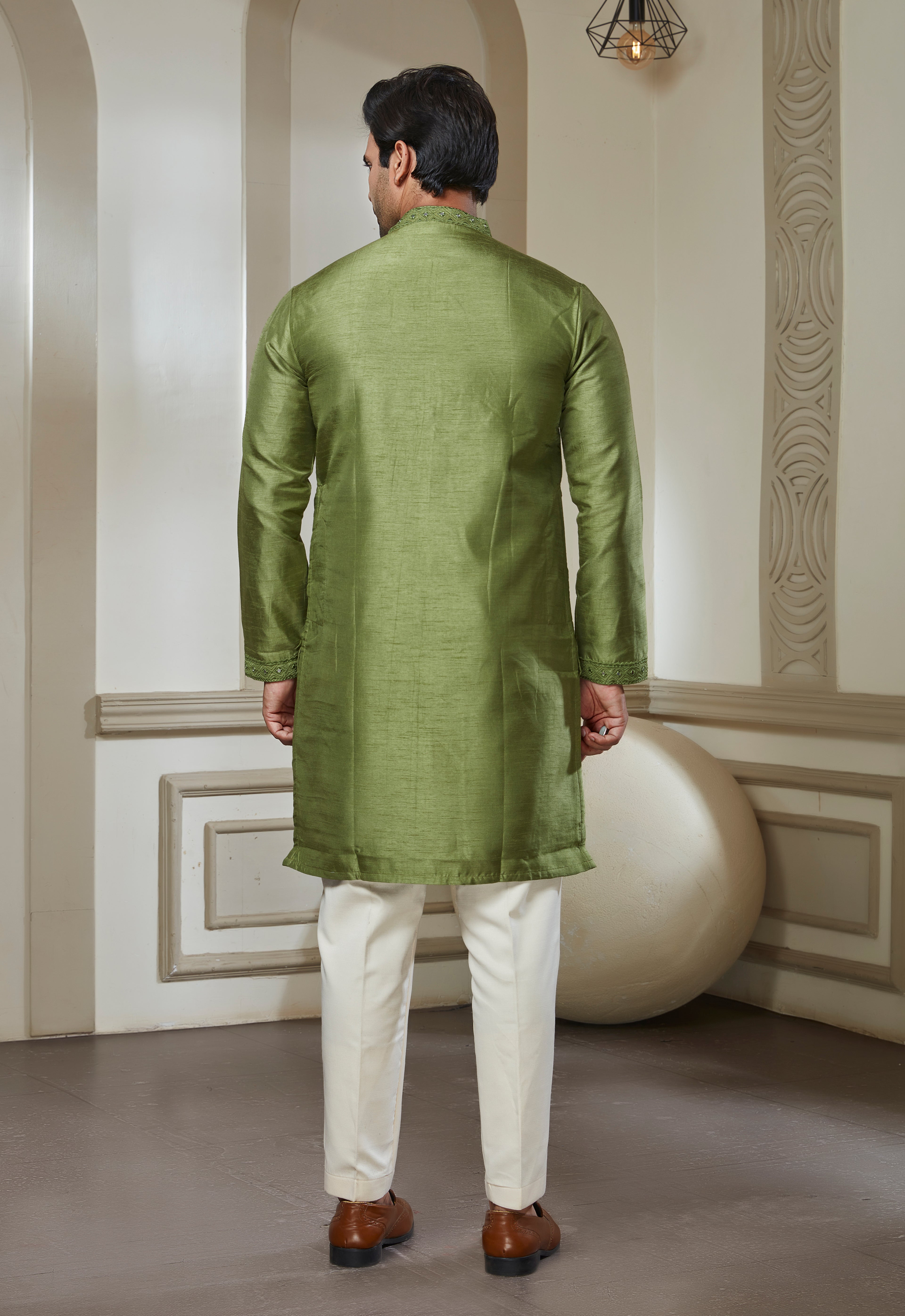 Embroidered Kurta And Pant Set