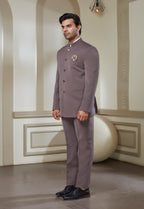 Ensemble Jodhpuri violet sourd avec broche et boutons